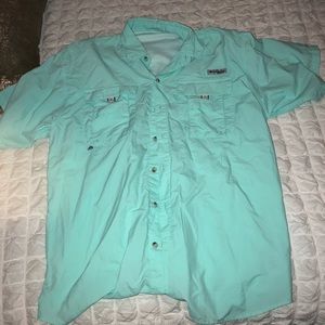 Columbia button up shirt. Size medium. Turquoise